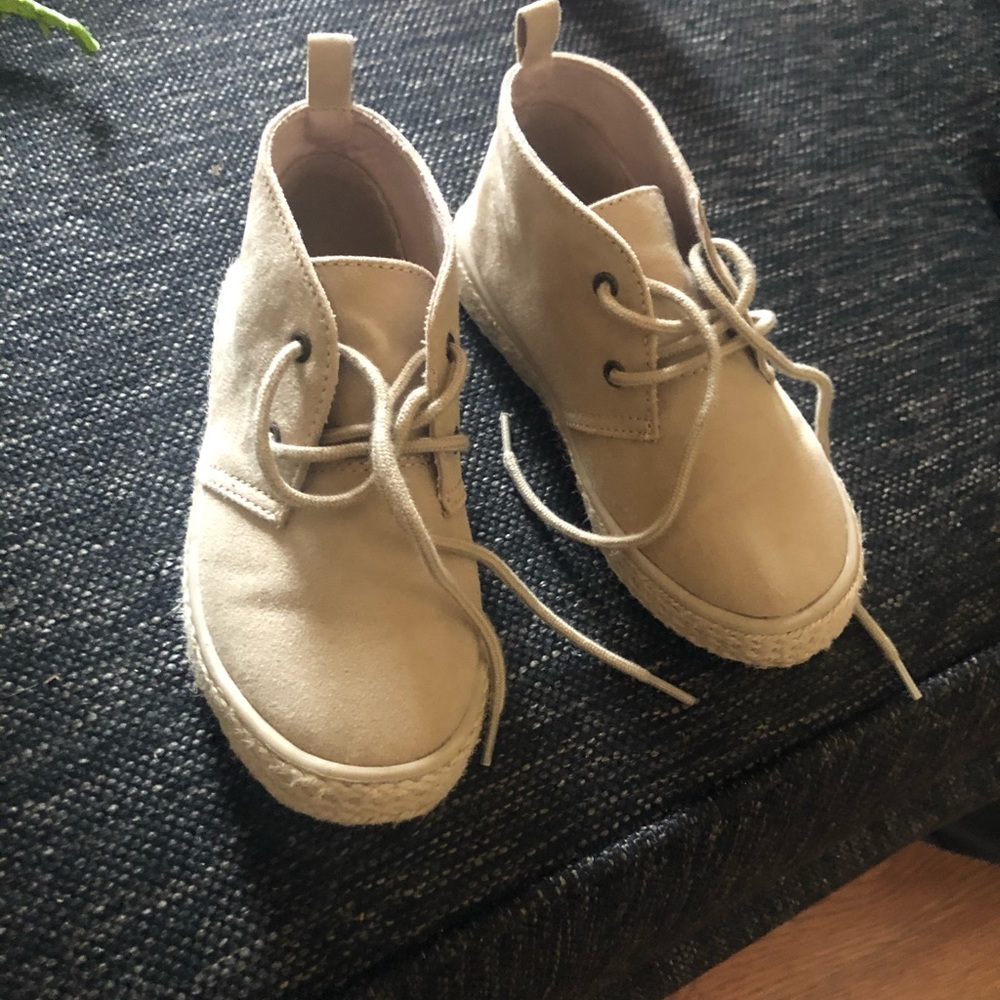 Old navy boys shoes